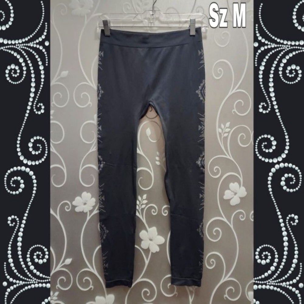 WOMENS EMBELLISHED GRAY LEGGING TIGHTS SIZE M (UNUSED)